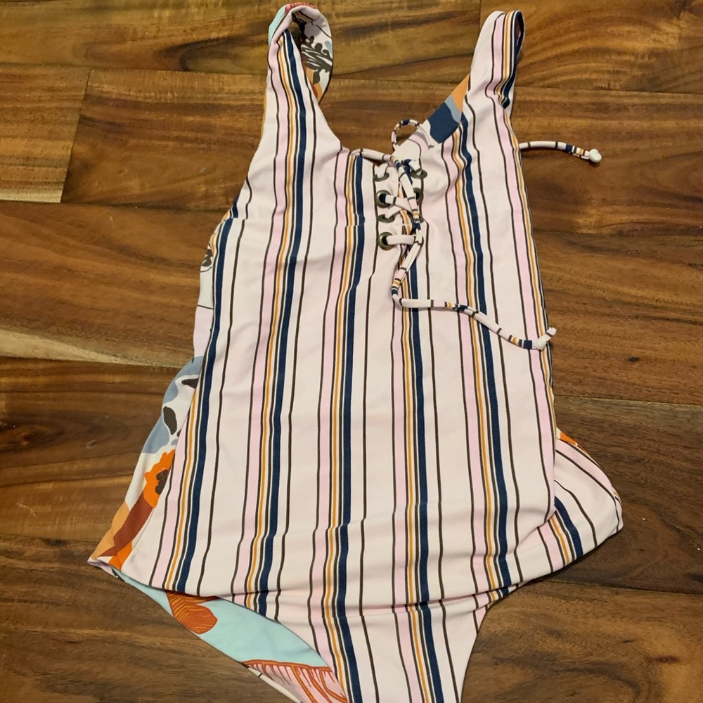 Maaji girls one pice swimsuit